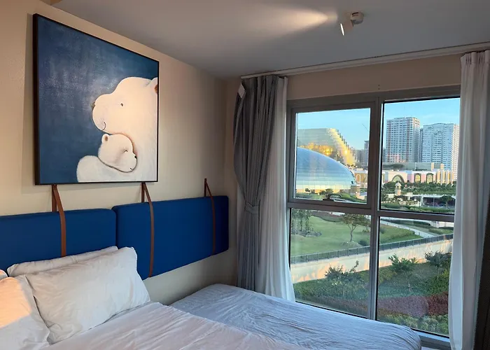 Luxury 1 Bedroom Facing Bay Sunset Near Okada Airports Moa Apartamento