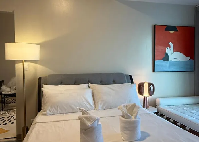 Luxury 1 Bedroom Facing Bay Sunset Near Okada Airports Moa Manila