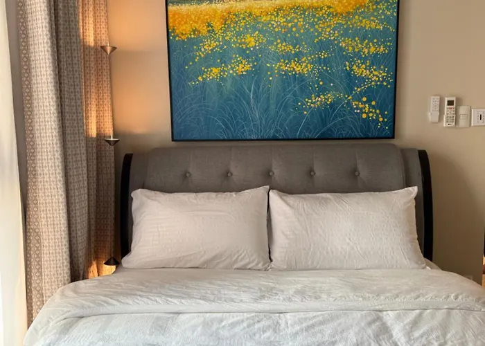Luxury 1 Bedroom Facing Bay Sunset Near Okada Airports Moa Apartamento