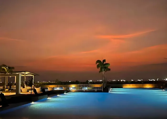 Luxury 1 Bedroom Facing Bay Sunset Near Okada Airports Moa Manila