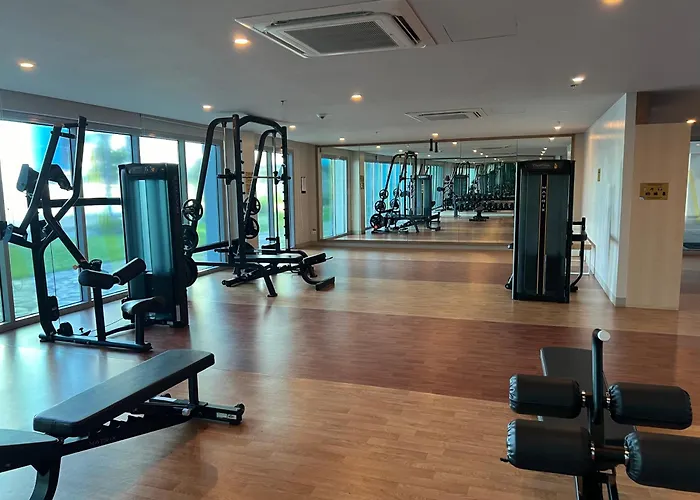 Luxury 1 Bedroom Facing Bay Sunset Near Okada Airports Moa Apartamento *